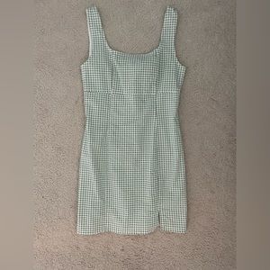Green checkered lulus dress! Size xs
